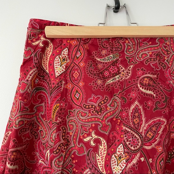 Vintage | red paisley print A-line maxi skirt, US 6 - Picture 2 of 12
